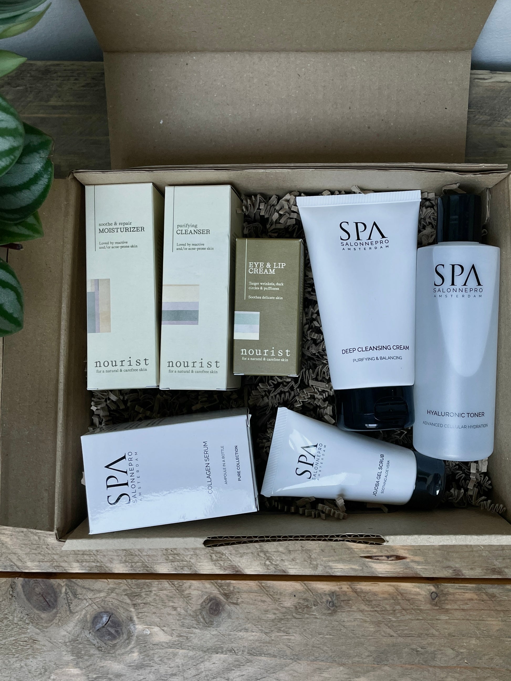 My Dear Box (large) Subscription box of Natural, vegan, and cruelty-free skincare products 

Abonnementsbox met natuurlijke, vegan en cruelty-free huidverzorgingsproducten.